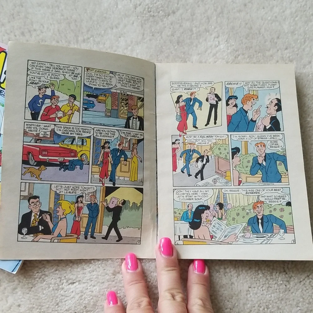 2 Archie Digest Magazine comics - Picture 8 of 8